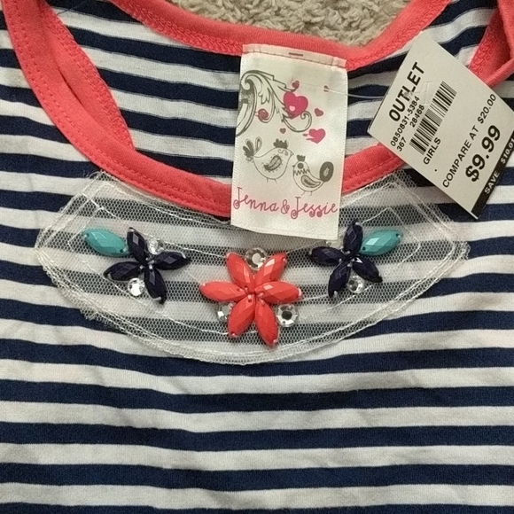 Jenna & Jessie Tank top - Picture 3 of 3